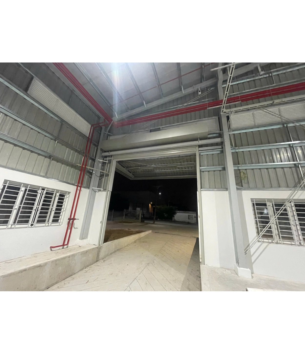 Nhà xưởng SCCI-B9: KCN Tân Đô, Xã Đức Hòa Hạ, Huyện Đức Hòa, Long An